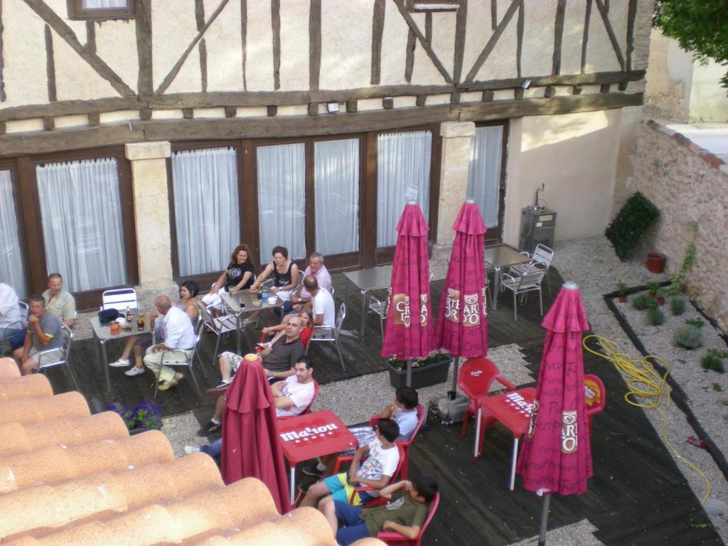 Posada La Casona De Valbuena Valbuena De Duero Exteriör bild