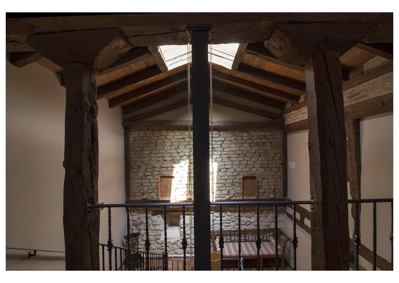 Posada La Casona De Valbuena Valbuena De Duero Exteriör bild